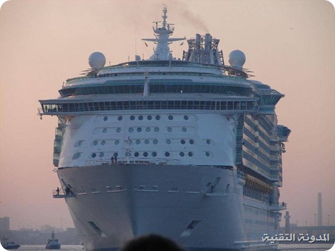   (Oasis of the Seas)